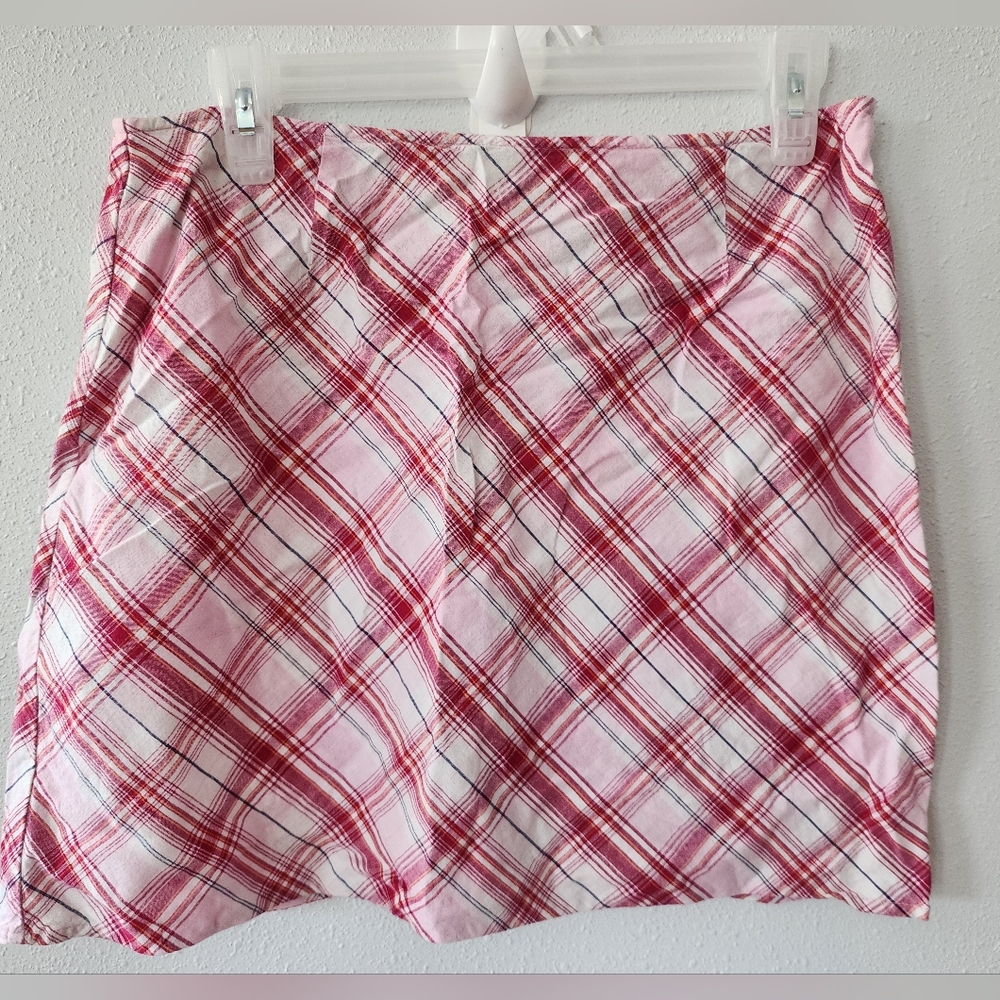 Express 100% cotton red and pink plaid skirt. Size 9/10